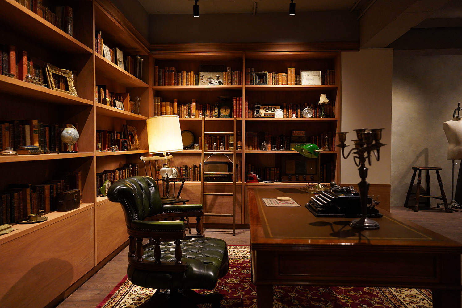 アンティーク撮影スタジオunikk【神谷町STUDIO】